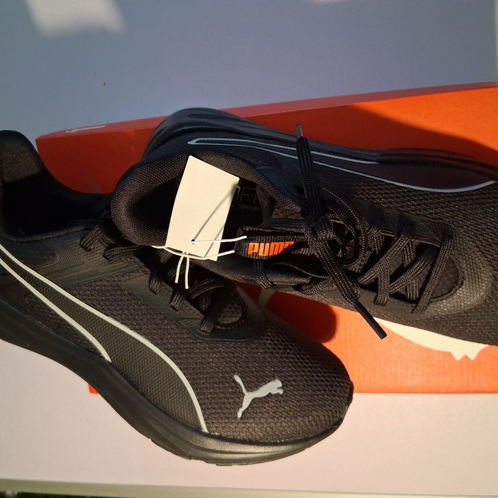 New Puma softfoam optical comfort. Mens size 9.5